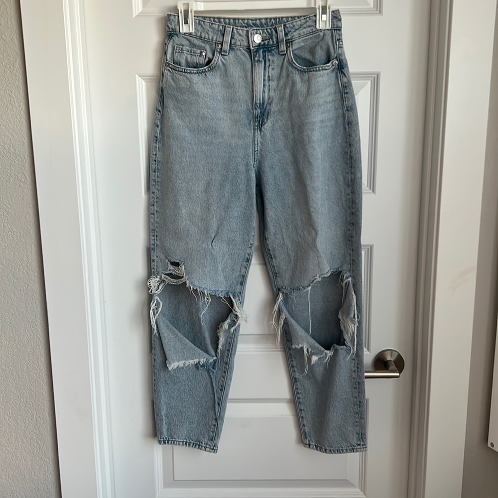 High rise, loose mom jeans, ripped at knees, Pacsun